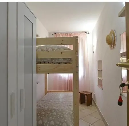 La Casina Rossa مارتْشانا مارينا