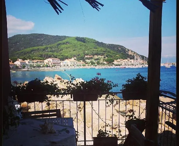 La Casina Rossa * Marciana Marina (Isola d'Elba)