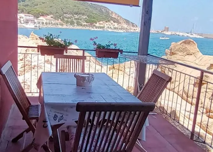 Casa de Férias La Casina Rossa Marciana Marina (Isola d'Elba)